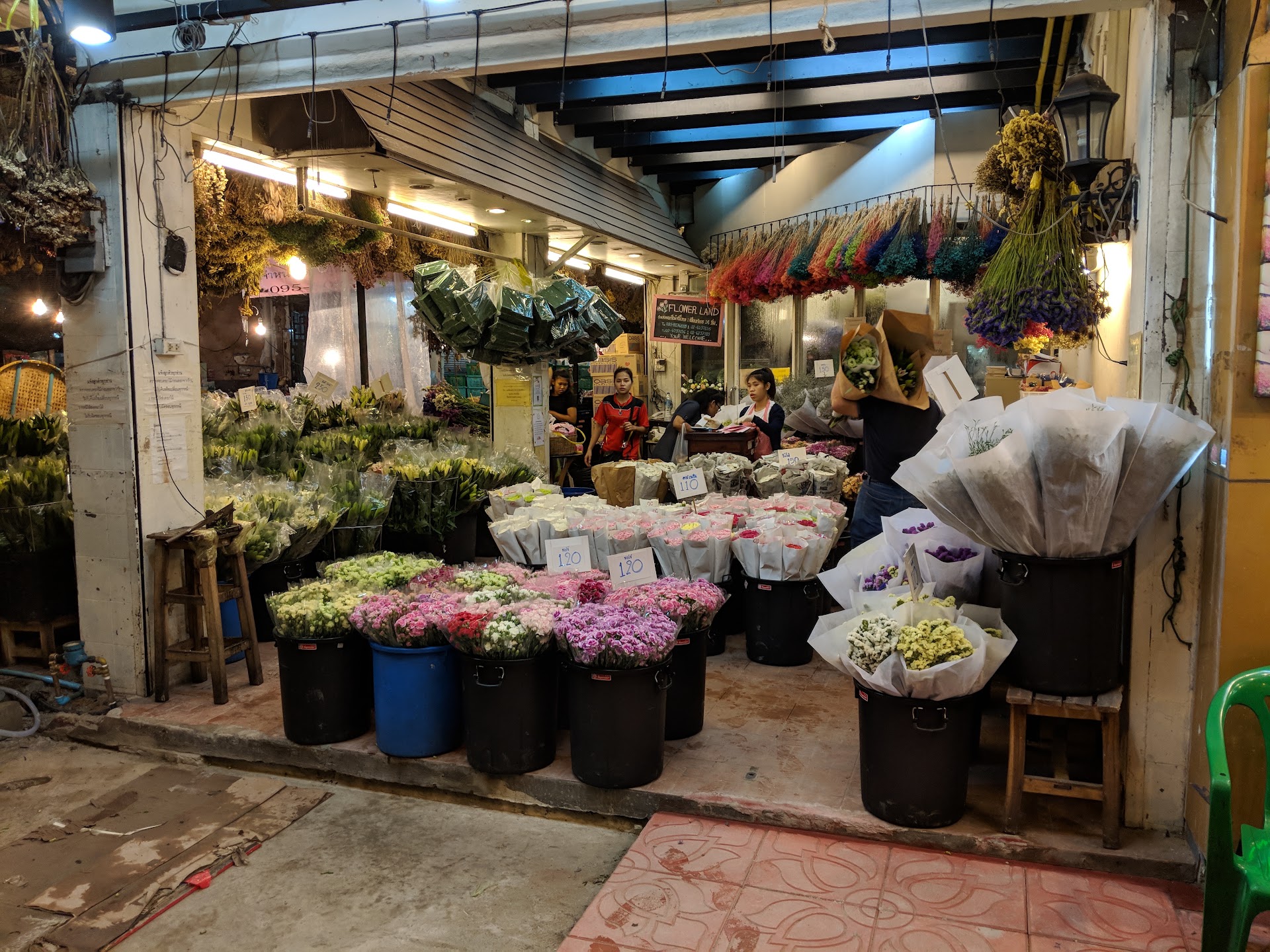 Bangkok's Pak Khlong Talat at 4 AM — the flower market that blooms before the city wakes