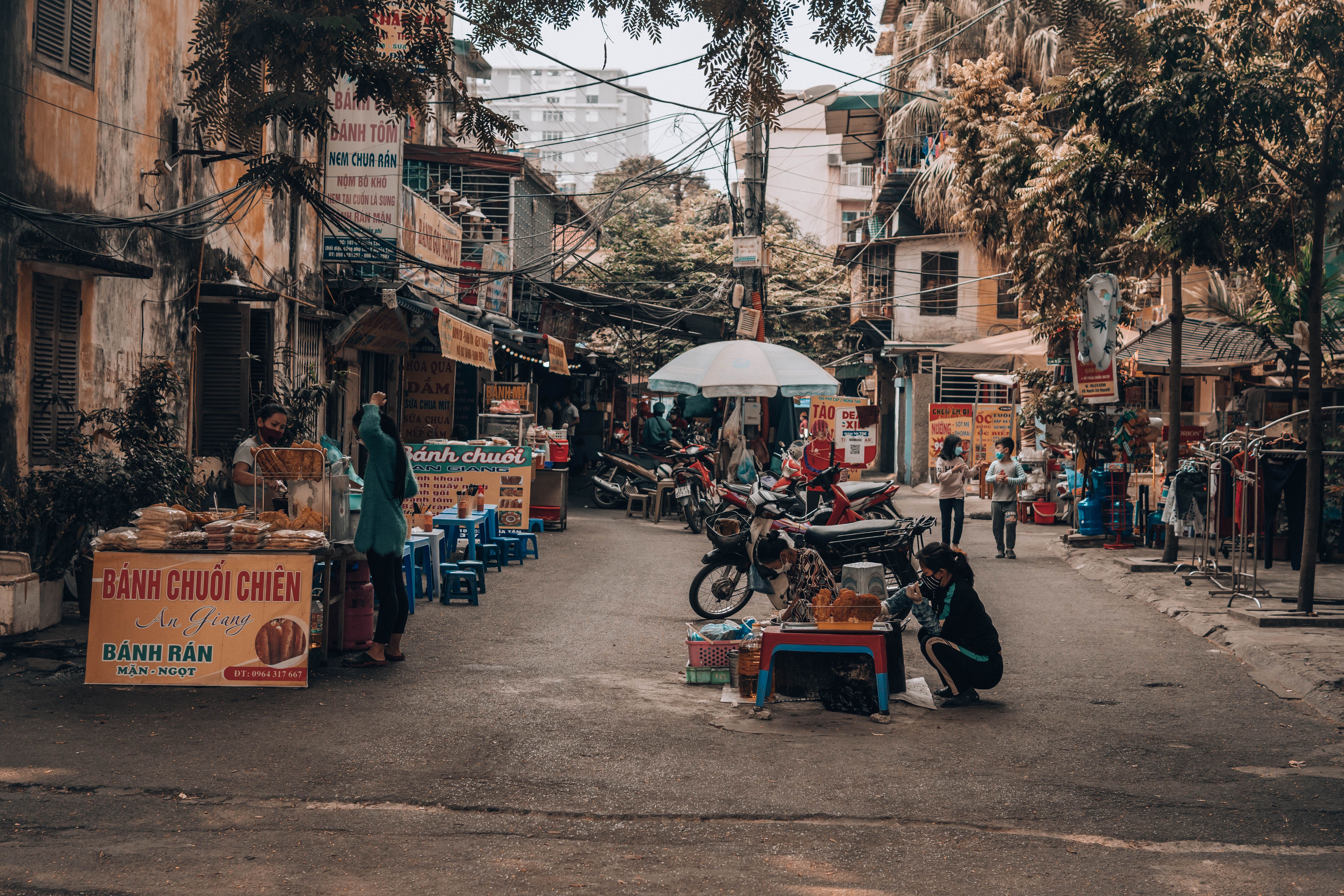 The Hội An Market That Stirs to Life Before the Tourists Arrive
