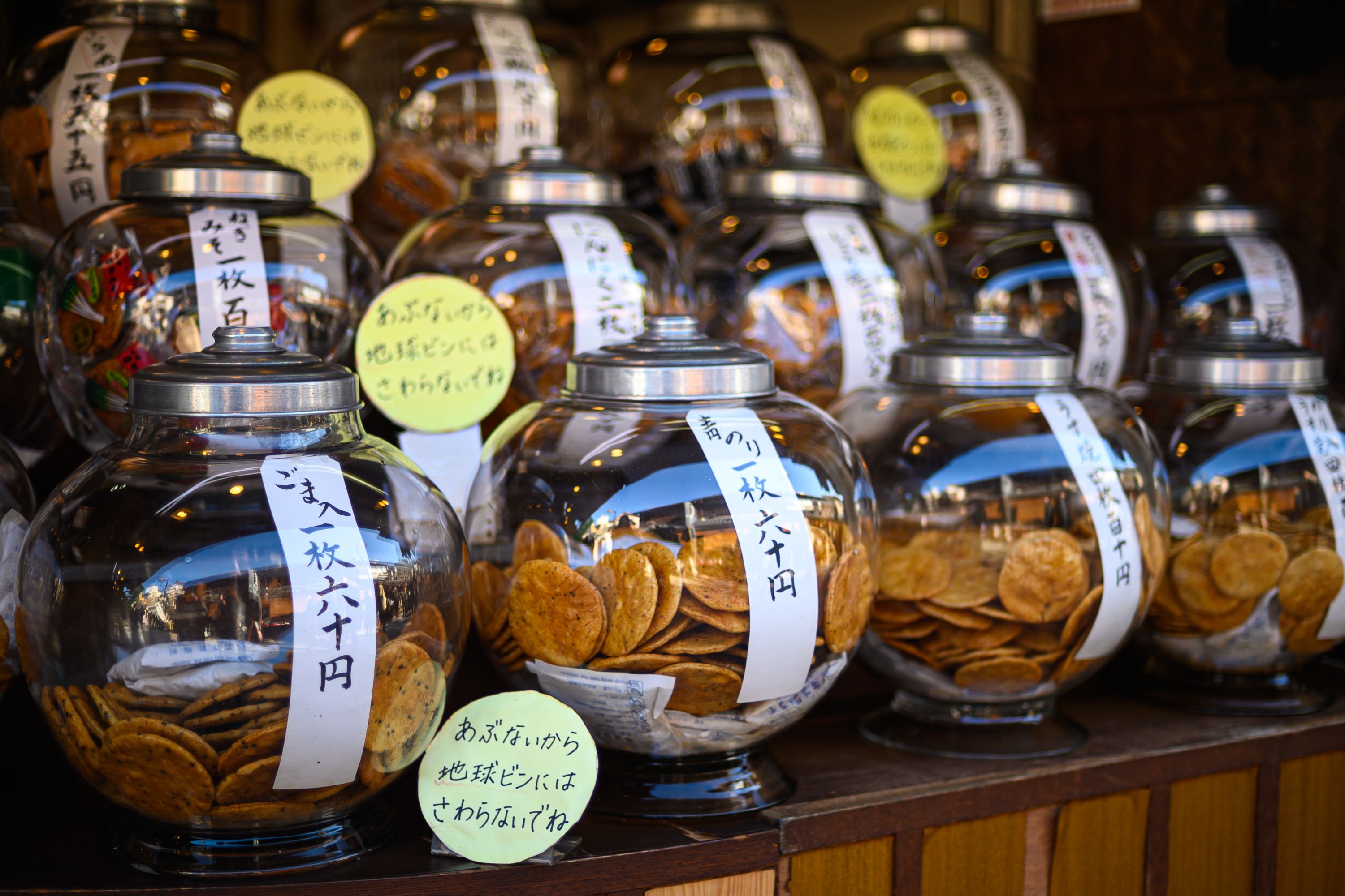 Hong Kong Food Route: 6 Stops From Central to Sheung Wan