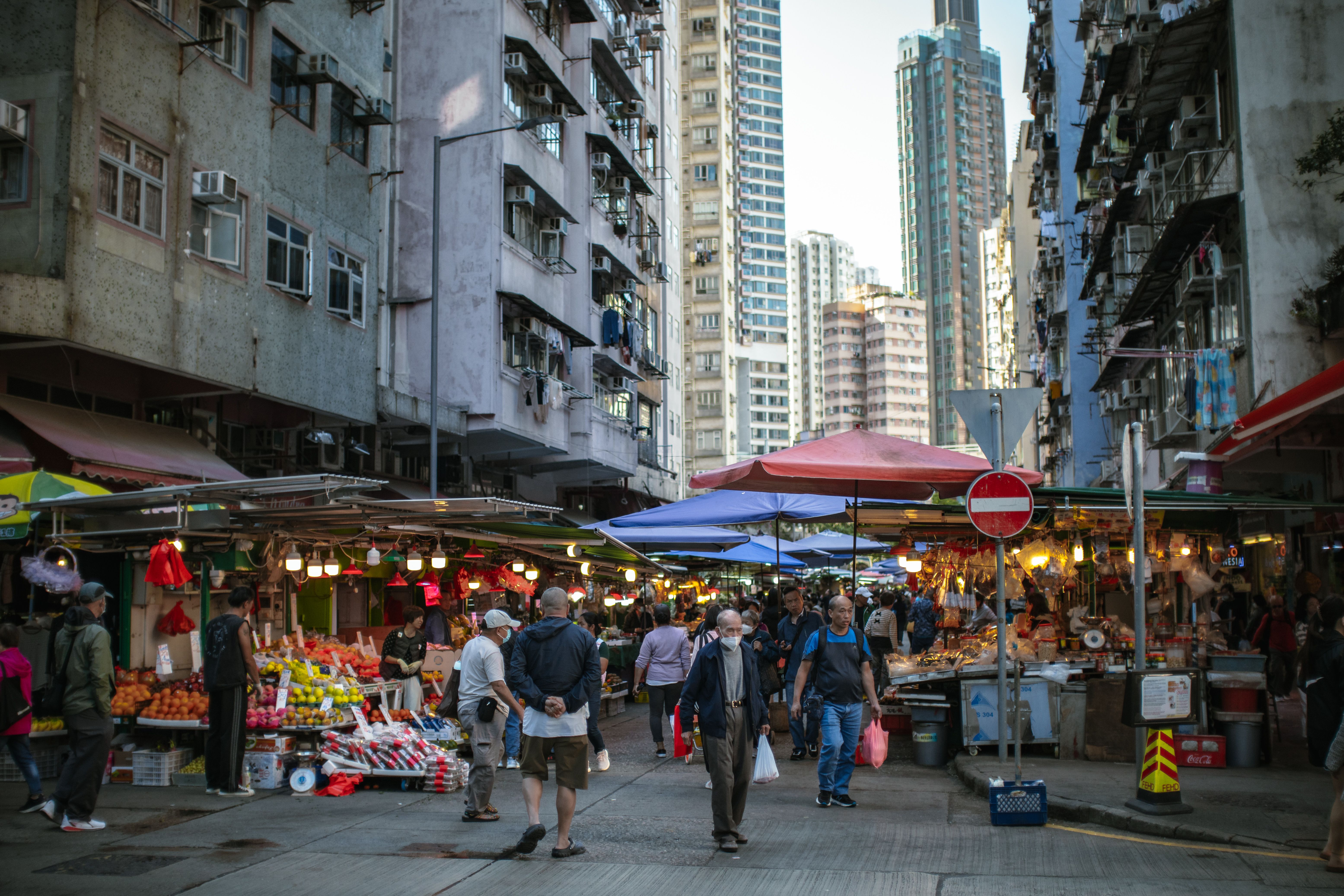 The Hong Kong Wet Market That Stirs Before Sunrise — Graham Street at 5 AM