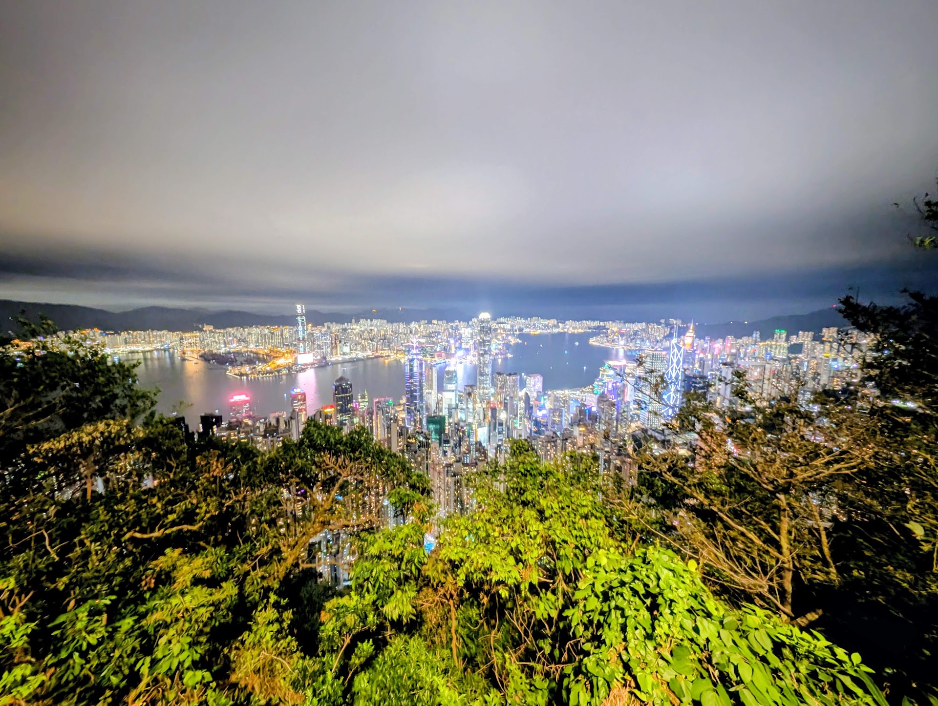 Victoria Peak Hong Kong: Ultimate Skyline Guide 2026