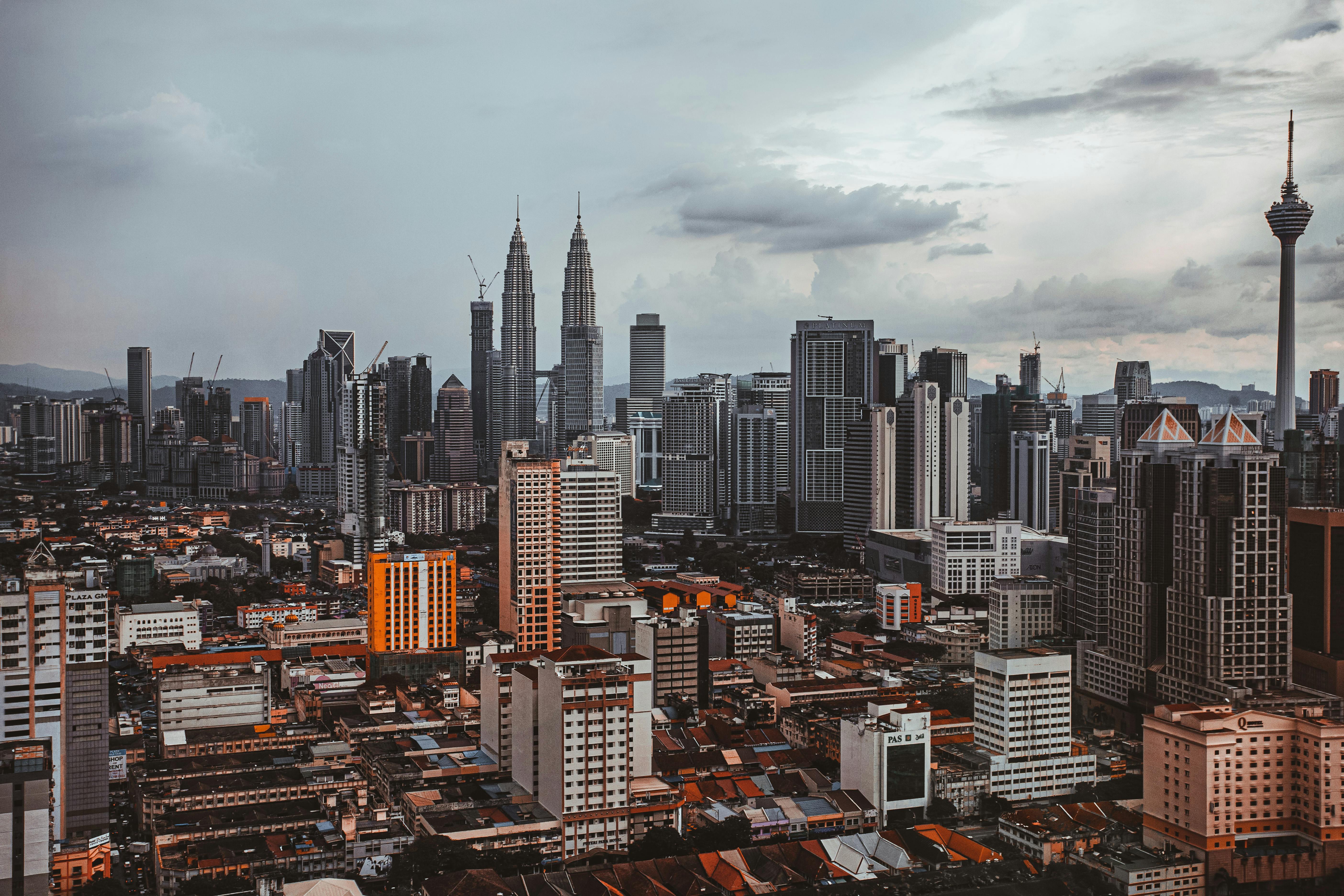 Kuala Lumpur's Jalan Alor: The Night Food Route We'd Actually Walk