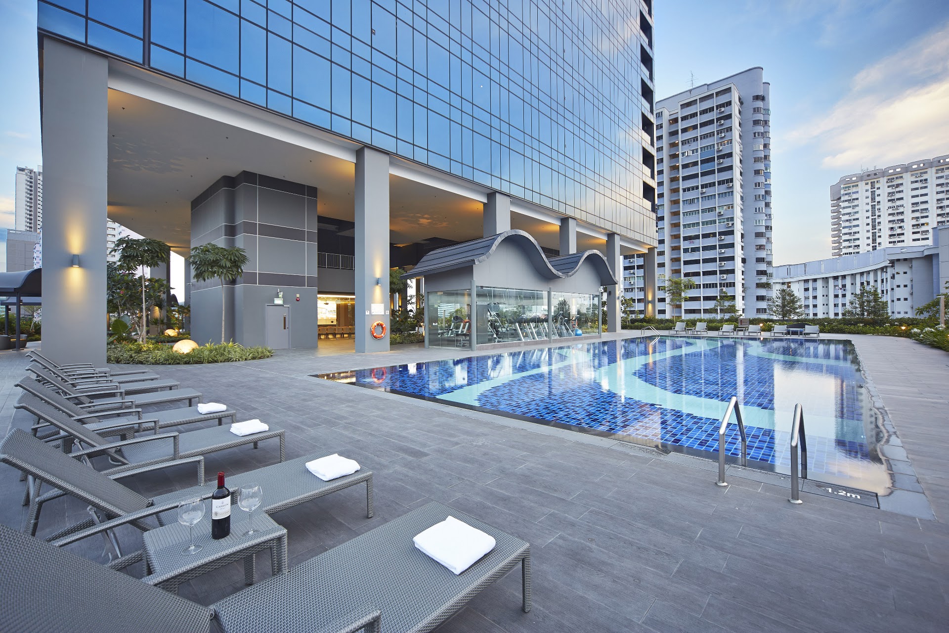 V Hotel Lavender