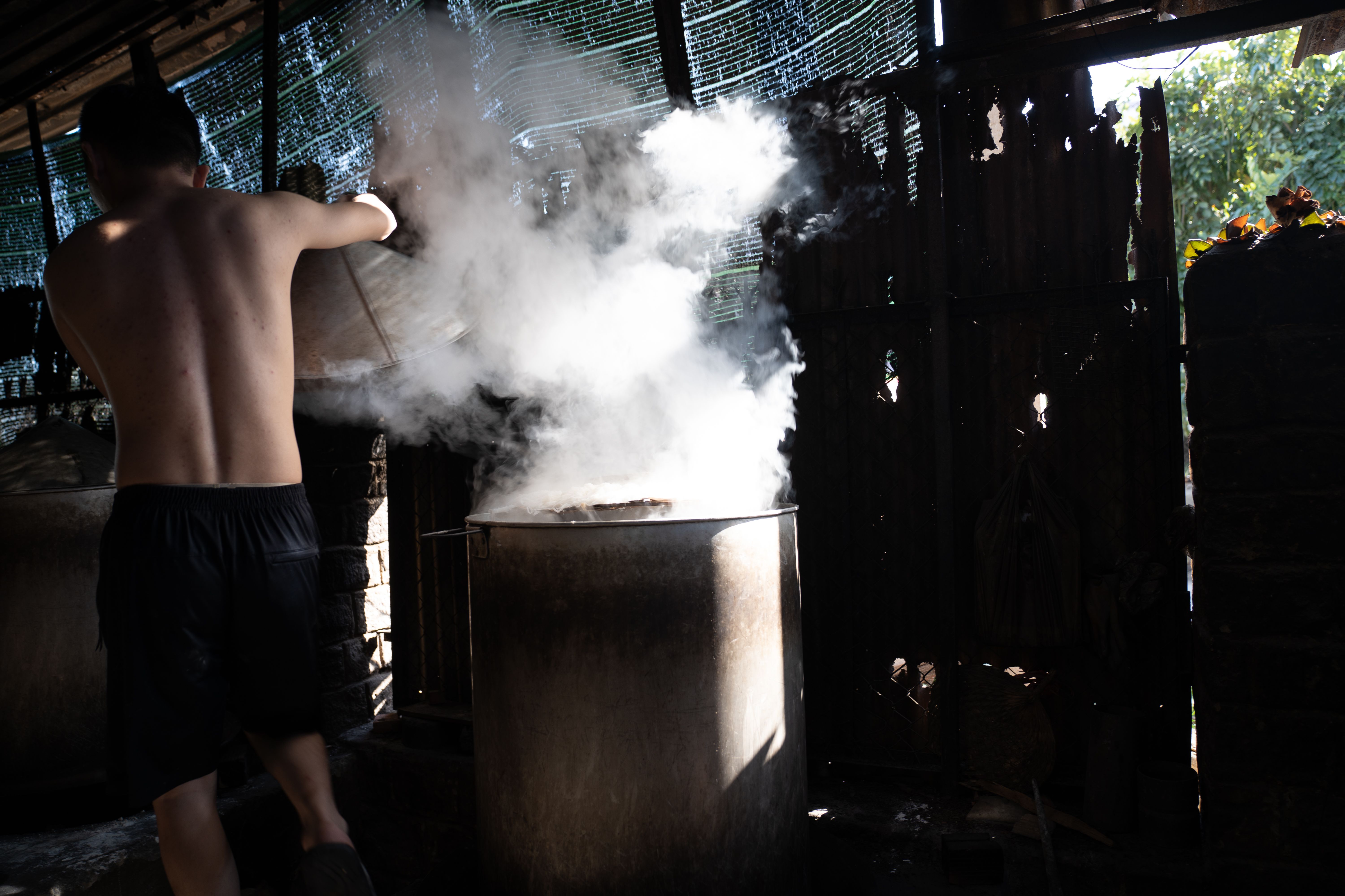 The Hội An Market That Opens Before the Lanterns Go Dark